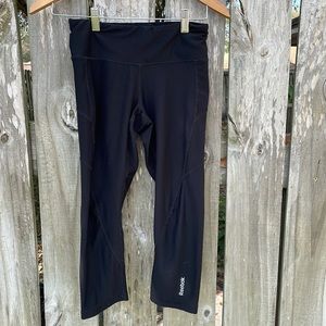 Reebok Black Cropped Leggings Sz XS